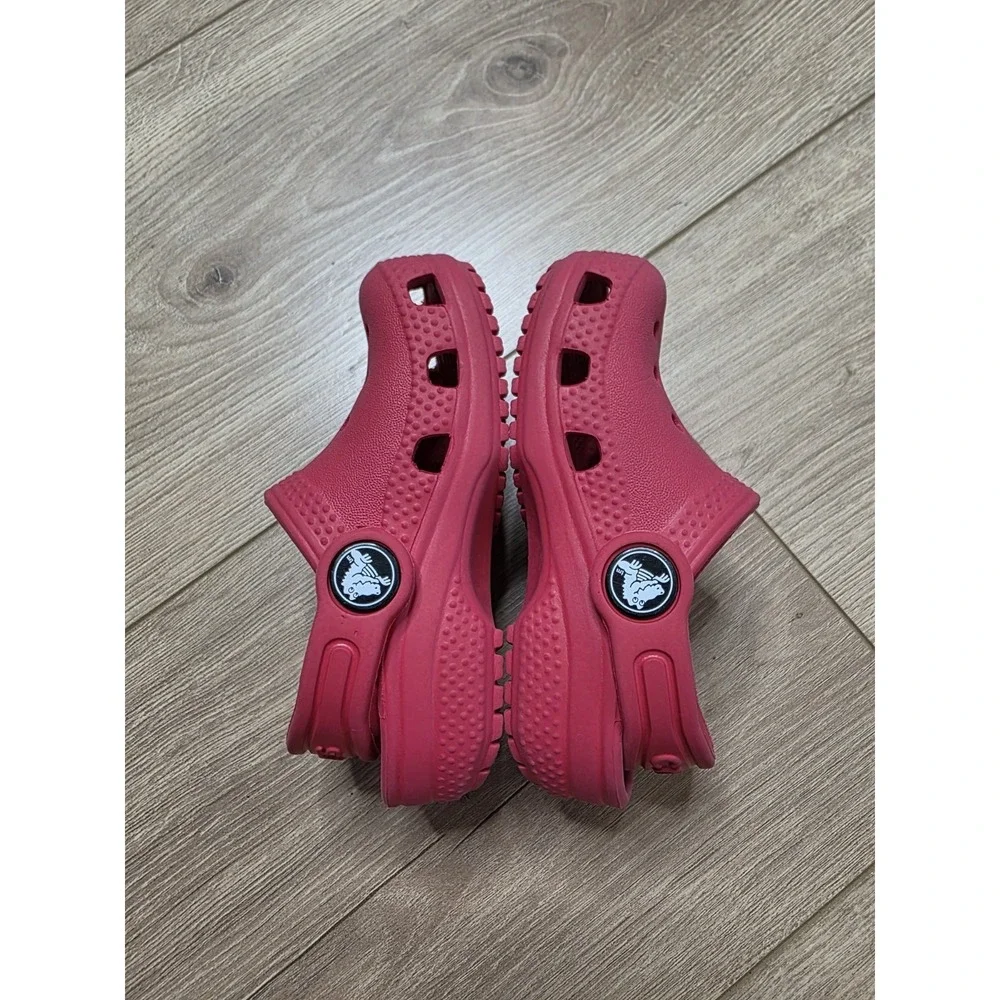 Crocs Classic Clogs Toddler size 5c Red Iconic Comfort